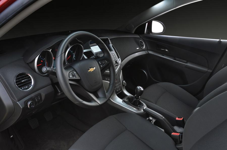 Что лучше шевроле круз или мазда 3 - 85 фото